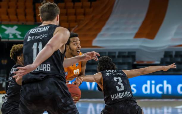 让部分球迷 让部分球迷